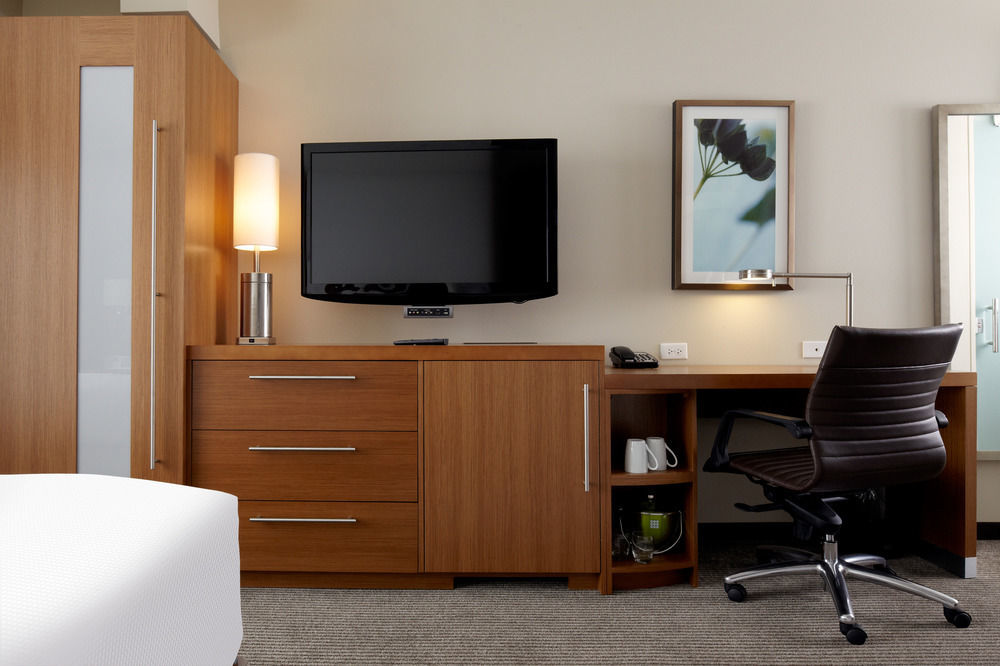 Hyatt Place Sterling Dulles Airport North エクステリア 写真